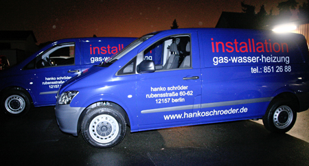 Transporter Teilfolierung Vollfolierung Beschriftung Designelemente Digitaldruck